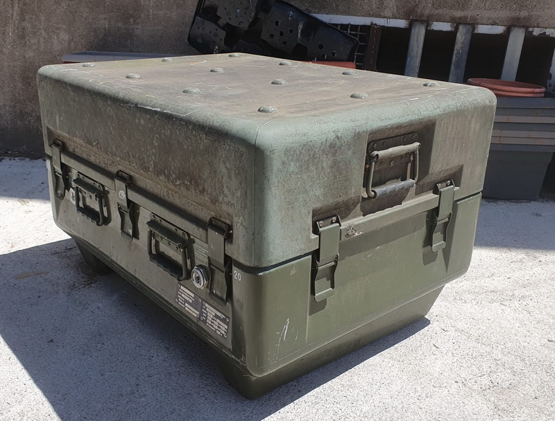 caja militar metal 49x60x80 1u
